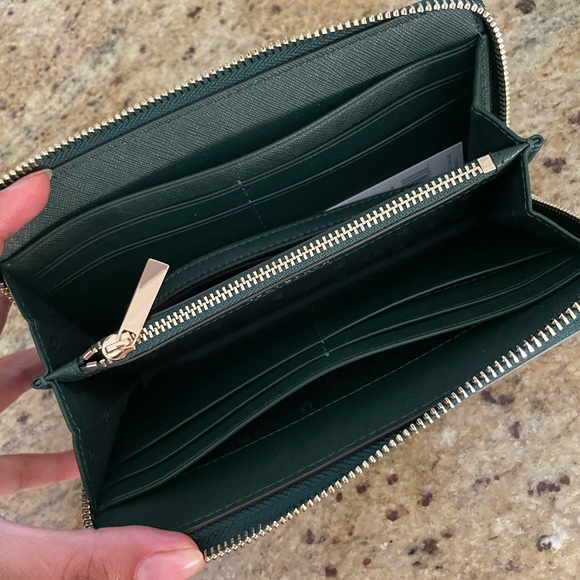 New Tory Burch large tote & full size wallet 🎉 - Picture 5 of 10